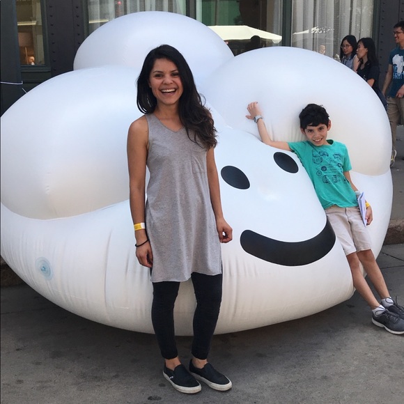 Meet your Posher, Lauren - Picture 3 of 8